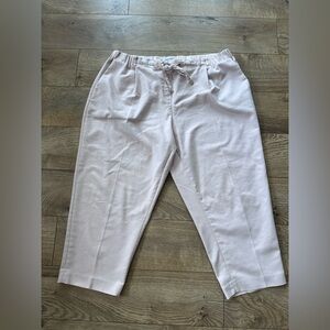 Calvin Klein Women’s Light Pink Elastic Waist Capris - XL